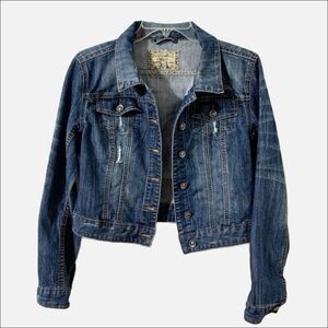 YMI Jeans Classic Slightly Faded and Distressed Dark Wash Denim Jean Jacket 🔵